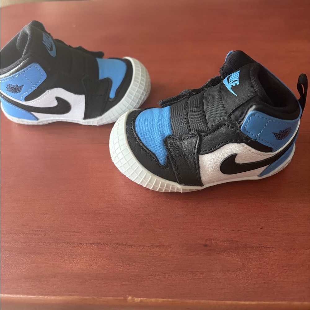 Nike Kids Black and Blue High-Top Sneakers